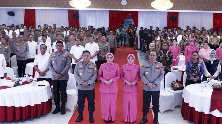 Polda Metro Jaya Gelar Tradisi Penyambutan Kapolda Baru dan Pelepasan Kapolda Lama