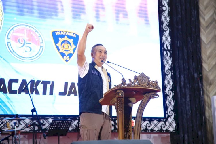 Bentuk Bakti 30 Akabri 95, Ratusan Bansos Diberikan Kepada Masyarakat