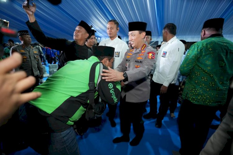 Hadiri Doa Bersama dan Peringatan Maulid Nabi, Kapolri Ajak Seluruh Elemen Masyarakat Jaga Persatuan dan Kesatuan 