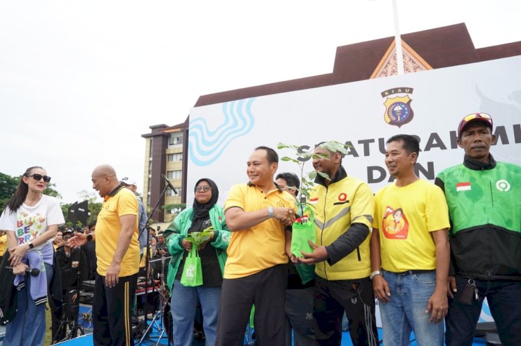 Polda Riau Ajak Ratusan Ojol Olahraga dan Makan Bersama