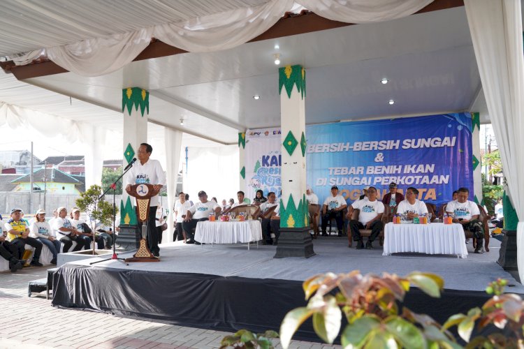 'Keselamatan Alam Tanggung Jawab Kita,' Sri Sultan HB X Pimpin Aksi Bersih Sungai di Yogyakarta