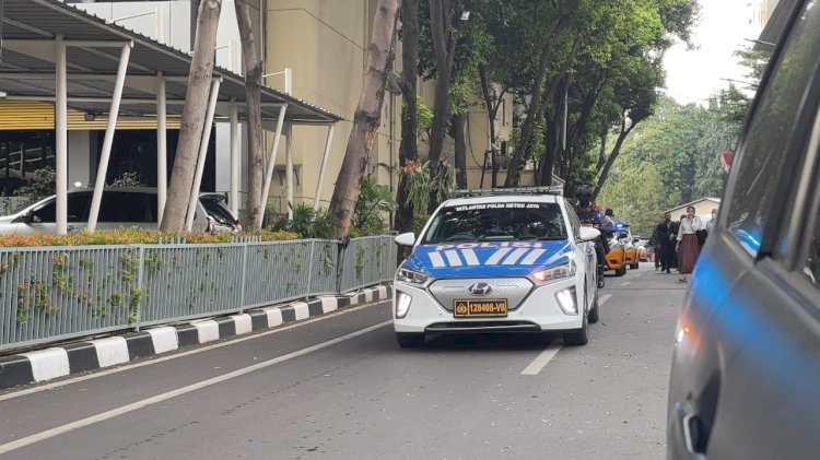 Jaga Keamanan Jakarta, Polda Metro Jaya Gencar Gelar Patroli Humanis di Jakarta