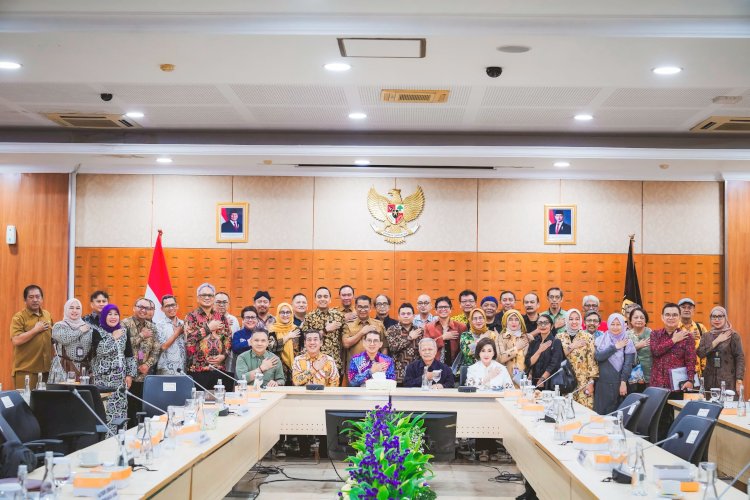 Apresiasi Budaya Nasional, Menteri Kebudayaan Gelar Rapat Persiapan Tim Penilai AKI 2025