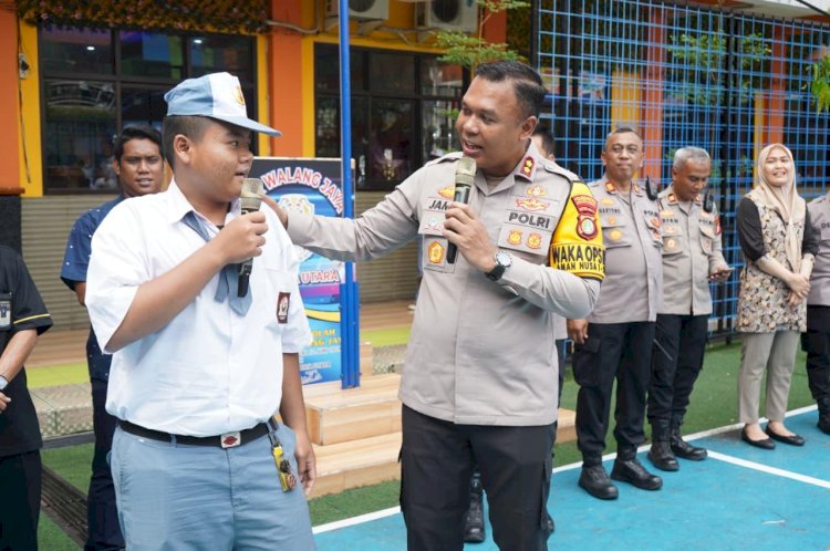 Police Go To School di SMK Walang Jaya, Polres Metro Jakut Ajak Pelajar Tanamkan Kesadaran Hukum