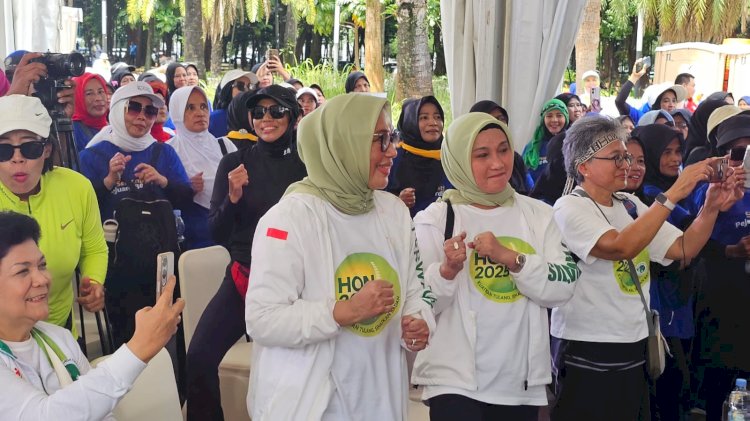 Purnomo Yusgiantoro Bersama Perwatusi Canangkan Gerakan Indonesia Peduli Osteoporosis 2025 di GBK