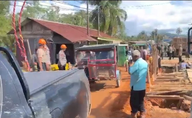 Polri Gerak Cepat Perbaiki Jembatan Pandan, Akses Utama Warga Tapteng Ditargetkan Segera Pulih