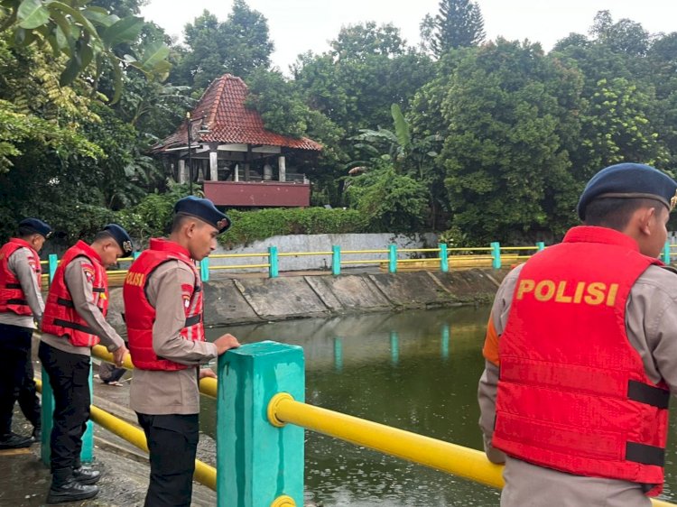 Brimob Batalyon C Pelopor Tingkatkan Kesiapsiagaan SAR di Ciputat Usai Diguyur Hujan Deras