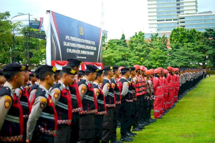 Wakapolri Tegaskan Polri Hadir untuk Kemanusiaan, Perkuat Penanganan Bencana di Tiga Provinsi