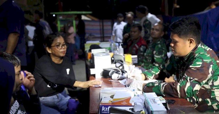 Malam Tahun Baru di Posko Pengungsian Batu Hula Meriah: Warga Cek Kesehatan, Anak-anak Dapat Mainan