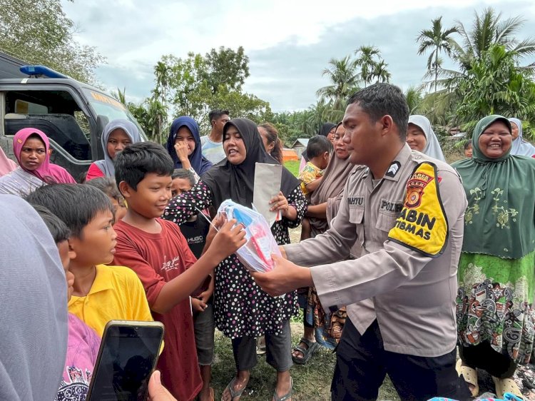 Bhakti Pendidikan Polri, Kapolda Aceh Kirim Bantuan Perlengkapan Sekolah untuk Anak-anak Desa Seumadam