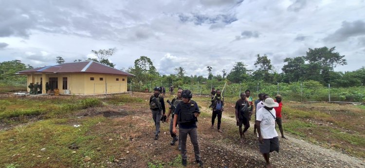 Korowai Diguncang Tembakan: 13 Lubang Peluru Terungkap, Satgas Damai Cartenz Perkuat Pengamanan di Tiga Wilayah