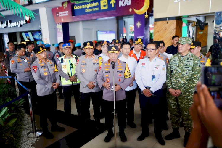 Kapolri Diperintah Langsung Prabowo Usut Tuntas Penyerangan Andrie Yunus