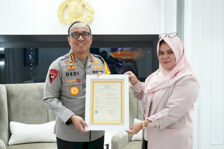 Menulis untuk Masa Depan: 39 dari 40 Buku Wakapolri Komjen Pol. Dedi Prasetyo Resmi Terdaftar HAKI