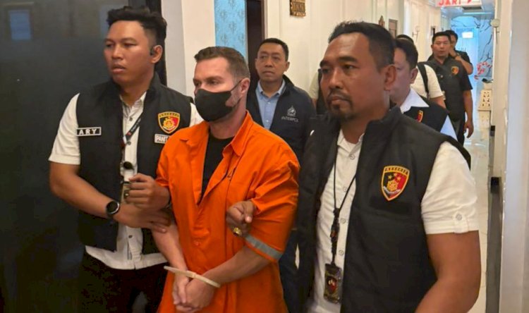 Buron Interpol Asal Inggris Steven Lyons Ditangkap di Bali