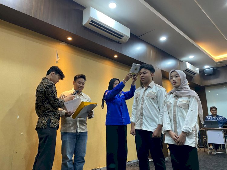 Pelantikan Pengurus PR Club FISIP UHAMKA Periode 2025–2026: Awal Perjalanan Baru Membangun Kolaborasi dan Kompetensi