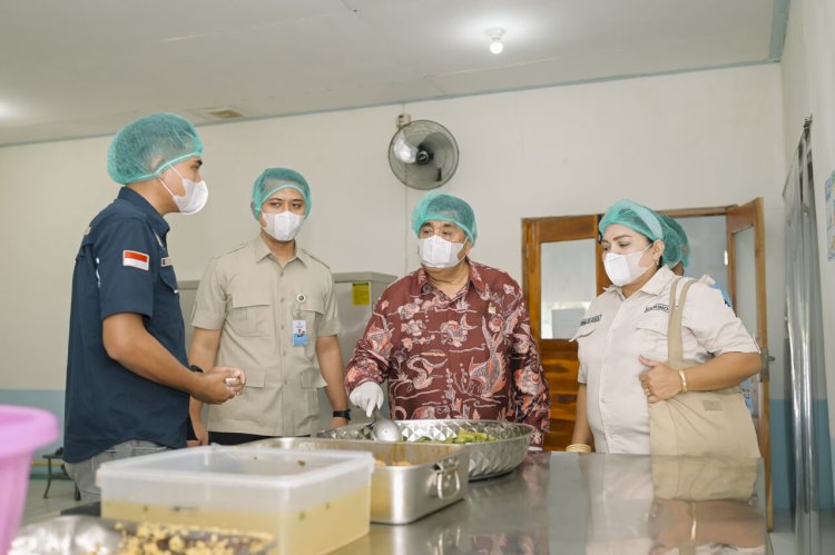 Legislator Gerindra Tinjau Dapur MBG di Perbatasan NTT, Pastikan Program Prabowo Berjalan Optimal