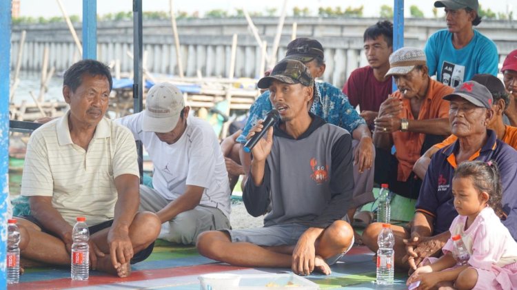 Ditpolairud Polda Metro Dialog dengan Nelayan Kalibaru, Bahas Alat Tangkap hingga Limbah