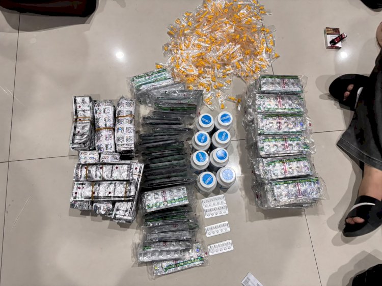 Ditpolairud Polda Metro Jaya Ungkap Peredaran Obat Keras Ilegal di Muara Baru, Ribuan Butir Diamankan